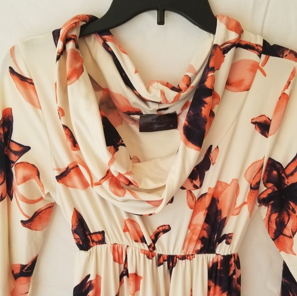 FLORAL 🌺 MAXI DRESS - Picture 2 of 2